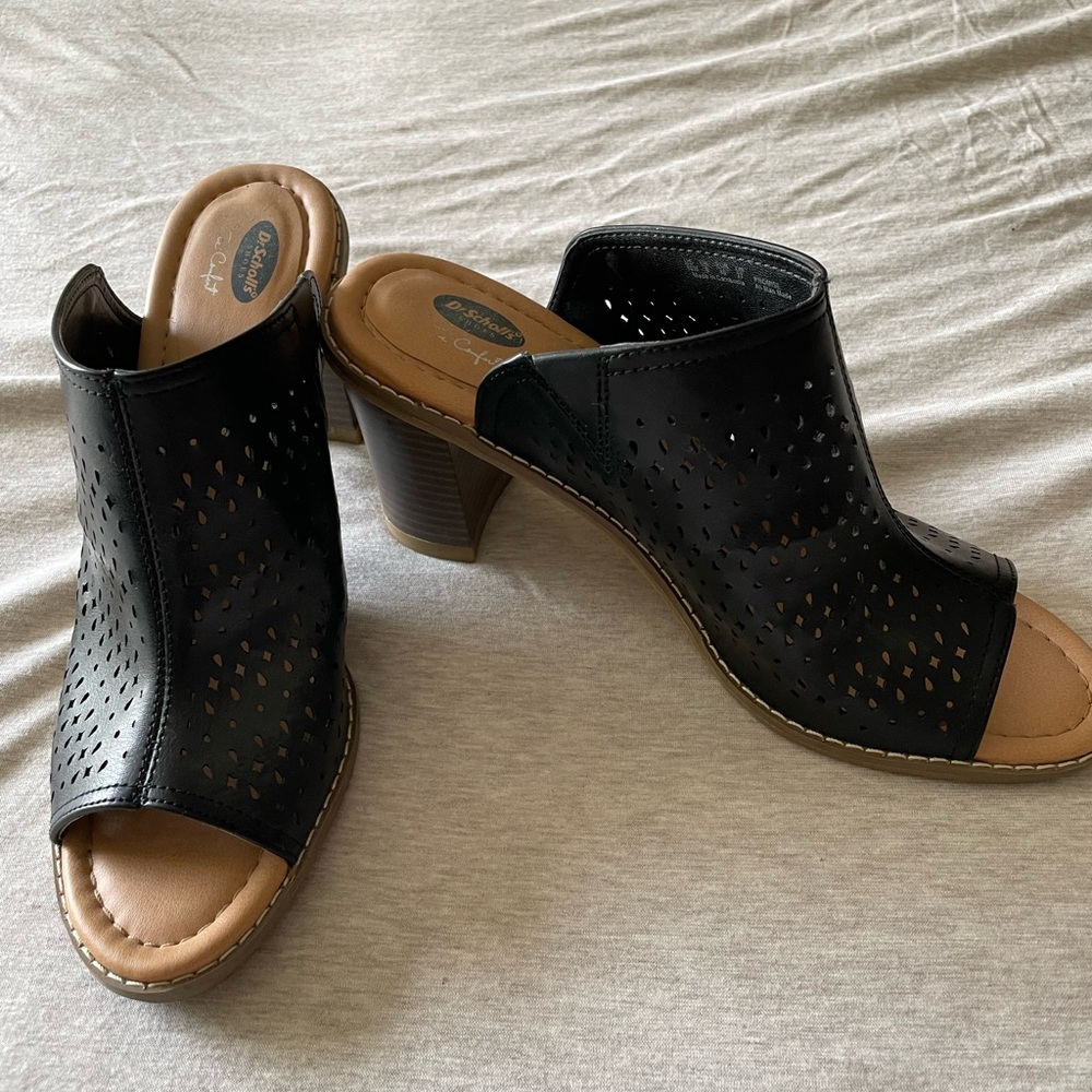 Like new Dr. Scholls Comfort Black slide chunky heel sandal size 10M